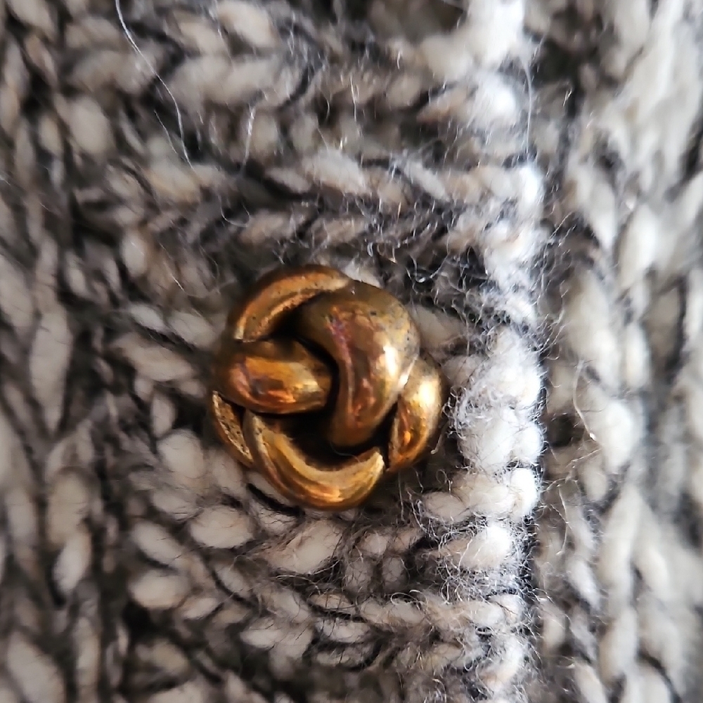 Massimo Dutti Gray Knit Sweater with Gold Accent - Picture 8 of 8